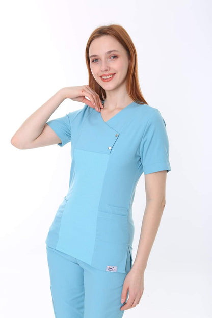 Costum medical i Modern