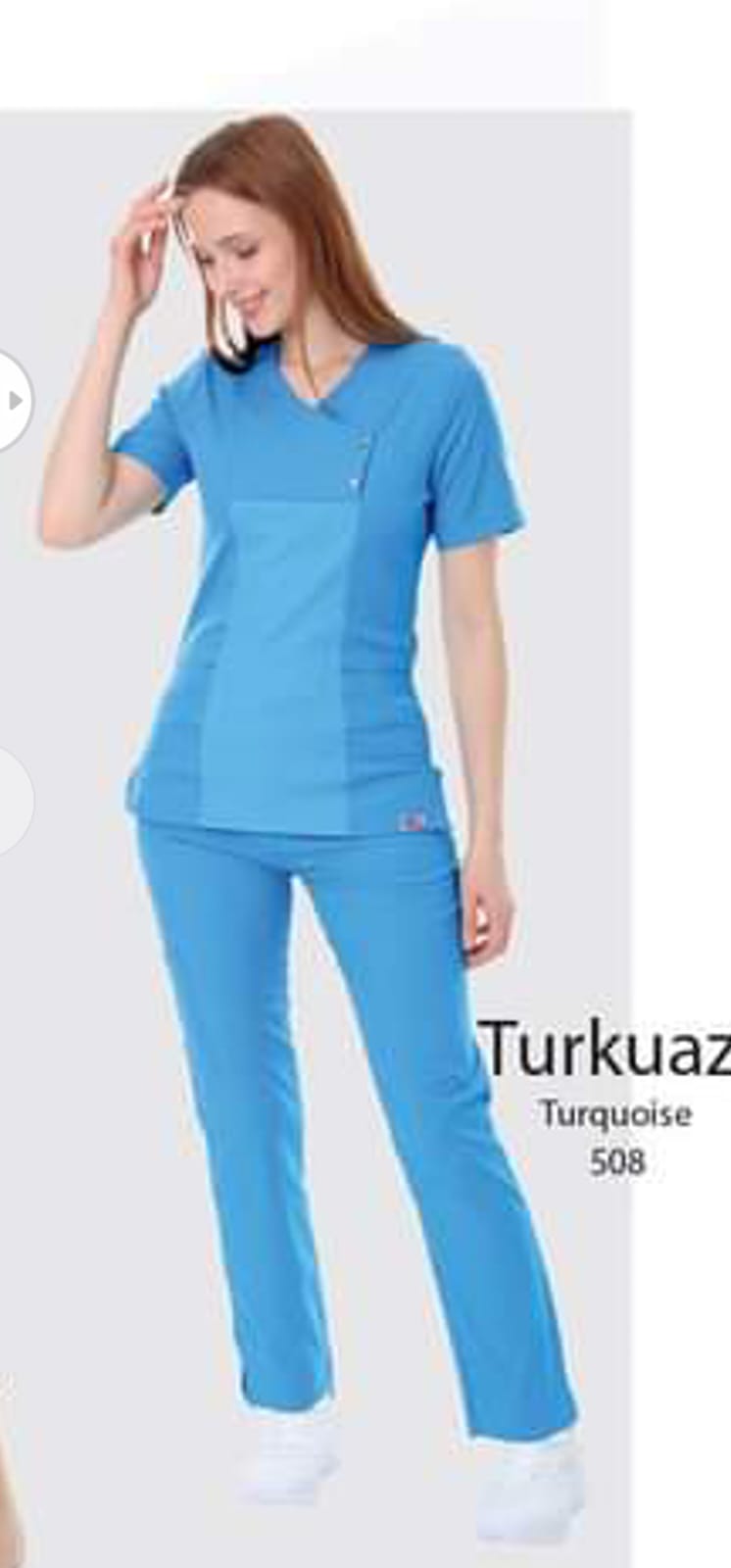 Costum medical i Modern